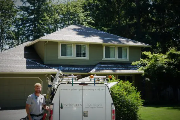 Roof Cleaning Company Kingwood Tx