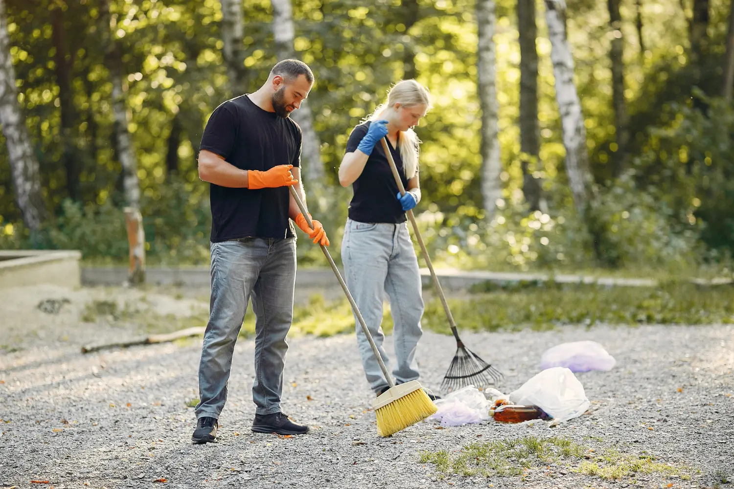 A-man-and-woman-explaining-exterior-house-cleaning-tips